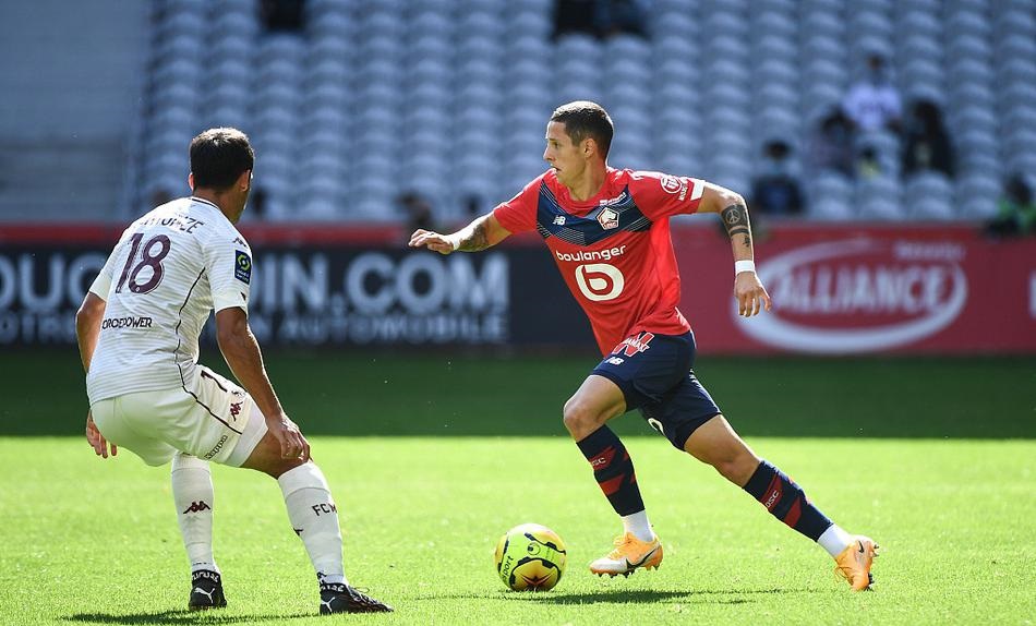 九游网站-芝加哥公牛迎法甲关键赛，集结日官宣签约，悬念犹存，临场指挥获称赞 